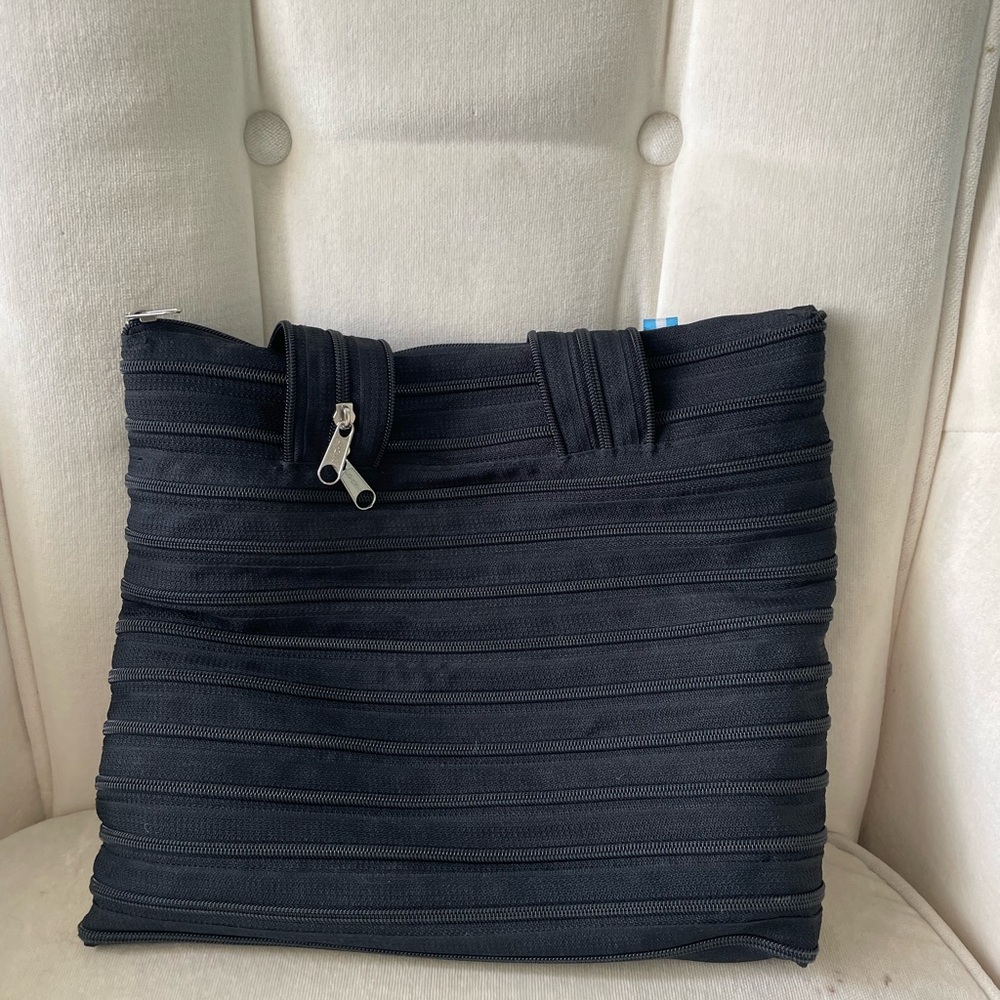 Black Zipper Purse